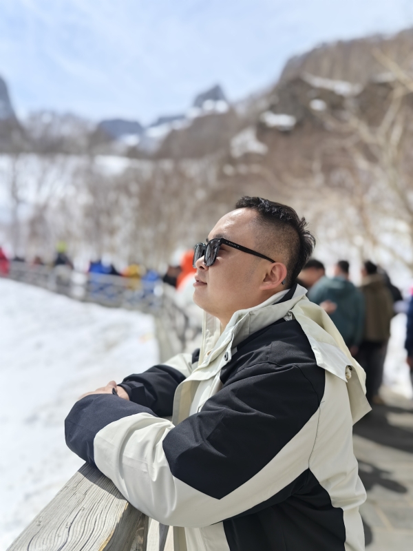 小龙的第一张照片--宜宾相亲服务中心