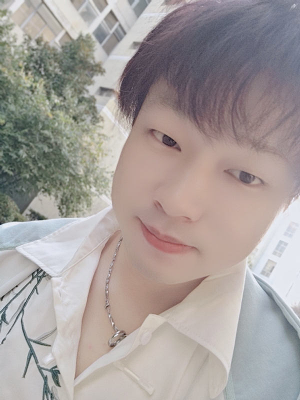 柠檬不加糖的第二张照片--宜宾相亲服务中心