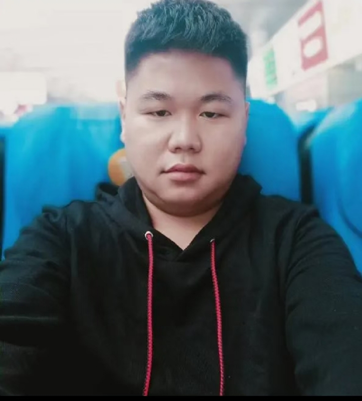 黄斌的第二张照片--宜宾相亲服务中心