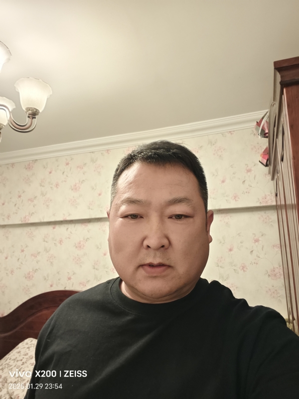 峰哥的第一张照片--宜宾相亲服务中心