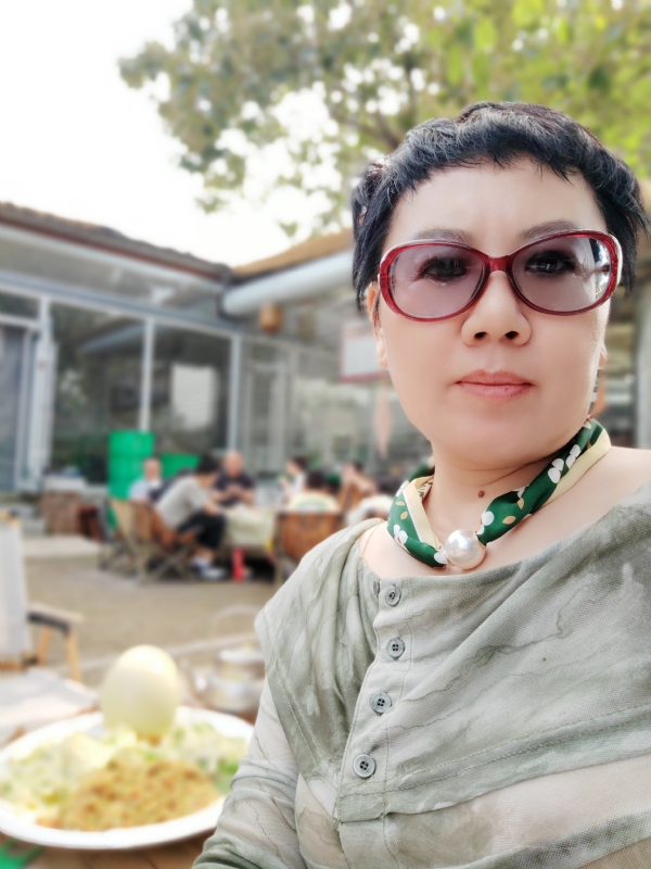 初见的第一张照片--宜宾相亲服务中心