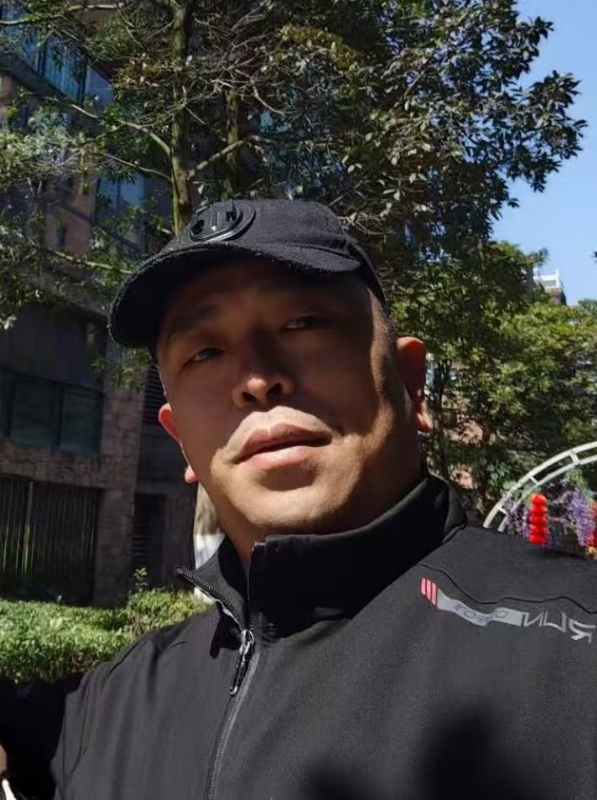 蓝色海洋的第一张照片--宜宾相亲服务中心