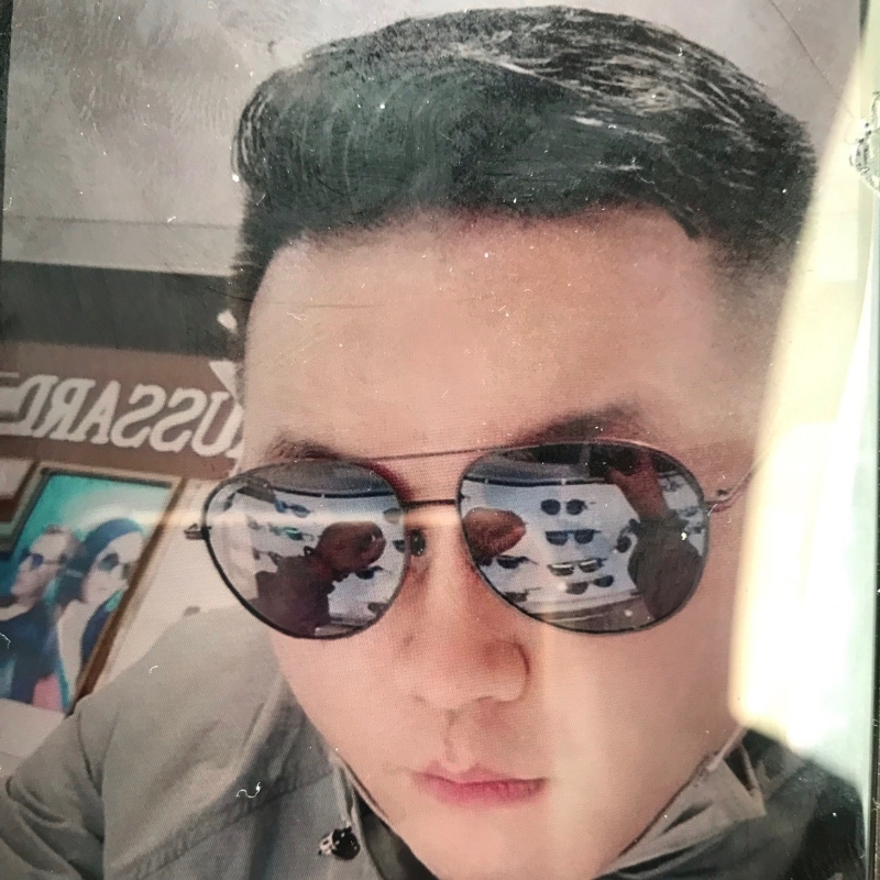 至尊宝的第一张照片--宜宾相亲服务中心