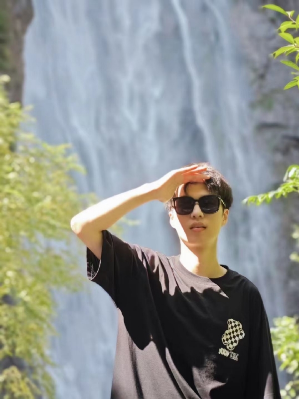 大橙子的第一张照片--宜宾相亲服务中心